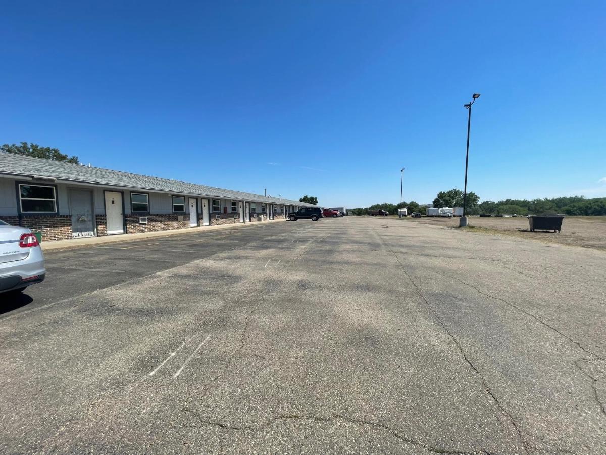 Riverside Inn Glendive Exterior photo